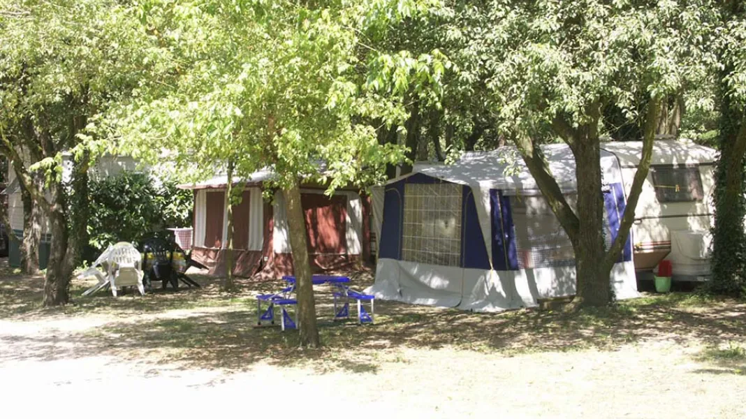 CAMPING LAS CLOSES