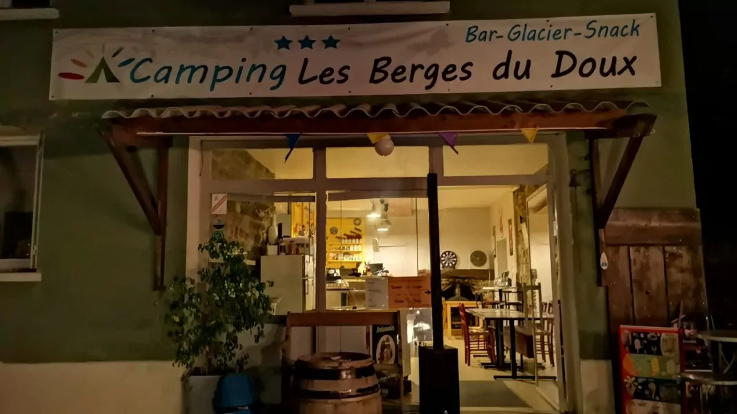 CAMPING LES BERGES DU DOUX