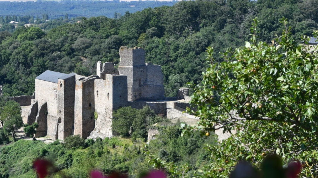 ÉCO-CAMPING LA PORTE D'AUTAN