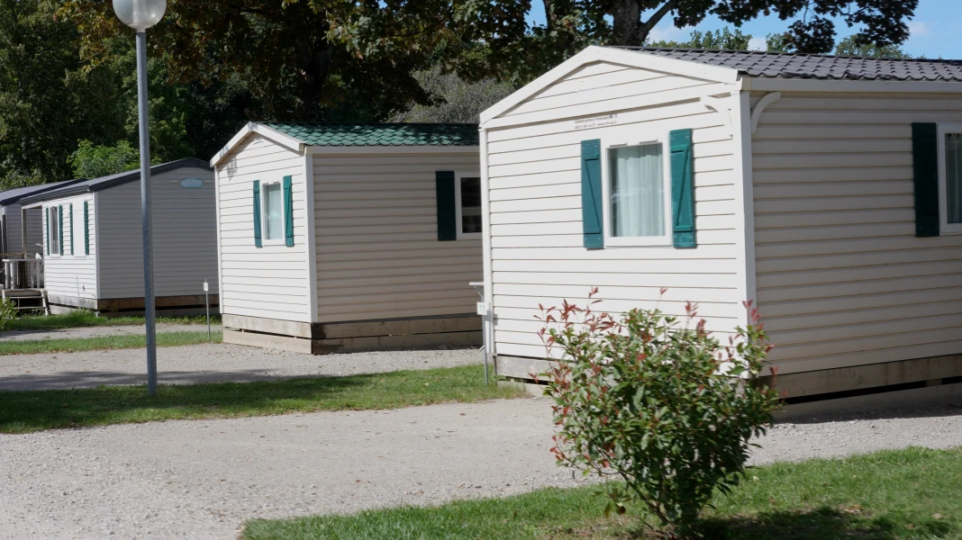 CAMPING DE CONTREXÉVILLE