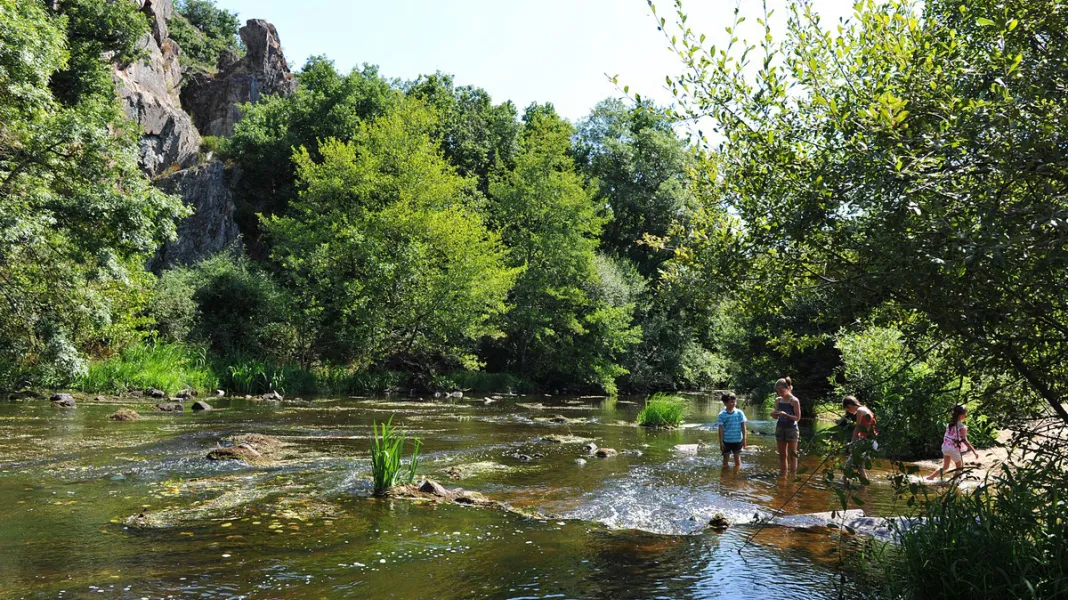 CAMPING AU LAC D'HAUTIBUS