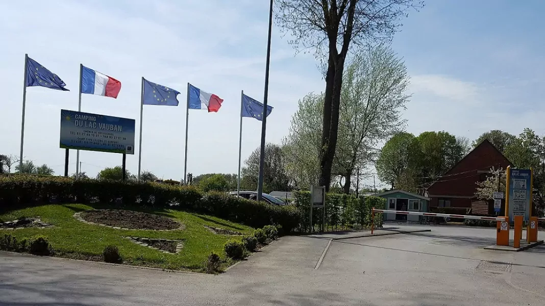 CAMPING DU LAC VAUBAN